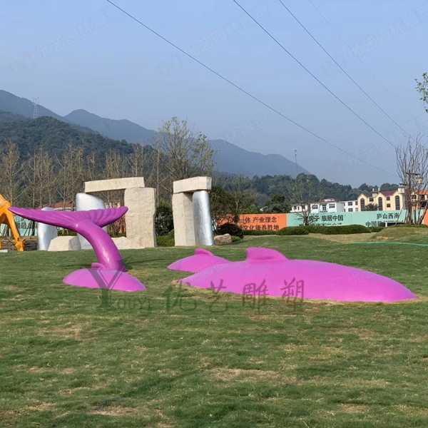 雕塑在應(yīng)用的時(shí)候都有哪些不同表現(xiàn)形式呢？